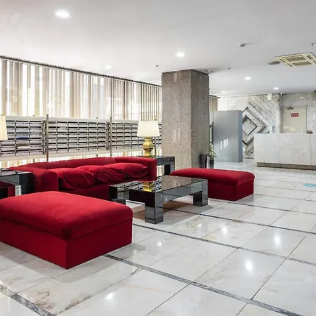 Pierre & Vacances Apartamentos Edificio Eurobuilding 2-2